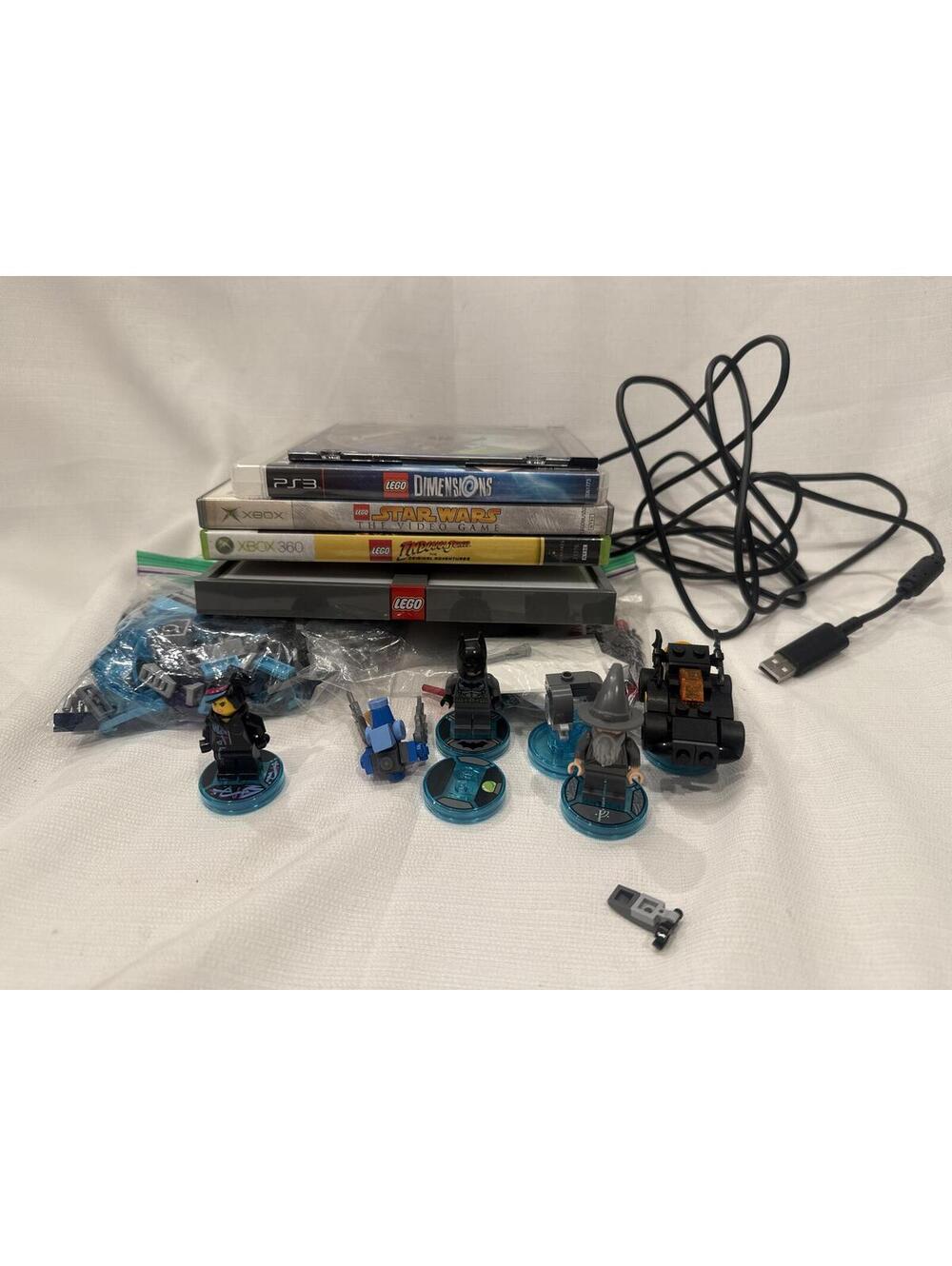 LEGO Dimensions Starter Portal Lot with PS3, Xbox 360, and Xbox One Games
